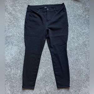 American Eagle Dream Stretch Skinny Jean